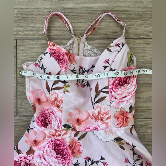 Like New Spaghetti Strap Lace-Bra-Back Floral Fit-and-Flare Dress - Picture 7 of 8